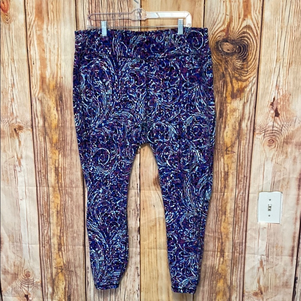 Women's Danskin Now Woman's Plus Active Fit Sports Legging Size 2XL Multi Color